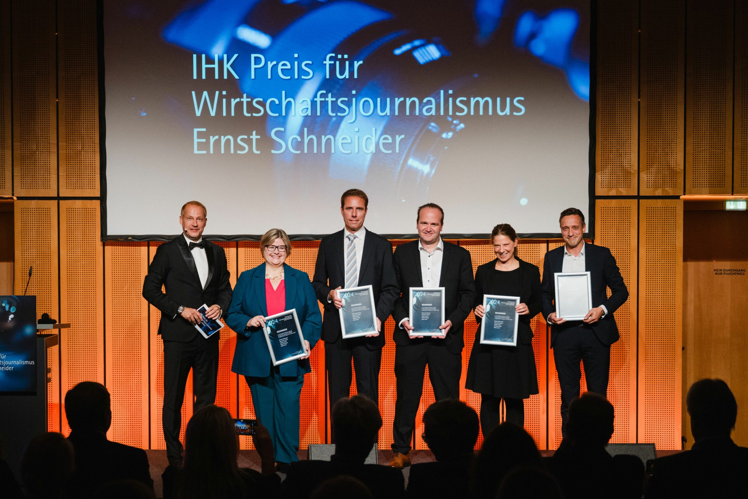 HAAS Mediengruppe | MANNHEIMER MORGEN Wirtschaftsteam gewinnt Ernst ...